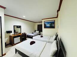 Golden Bee PhiPhi Hostel