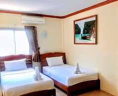 Golden Bee PhiPhi Hostel