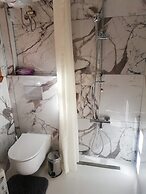 No 1 House By Valence