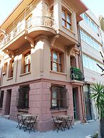 No 1 House By Valence