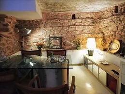 No 1 House By Valence