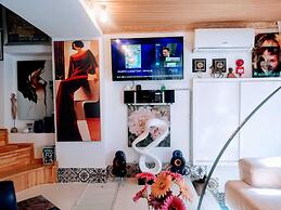 No 1 House By Valence