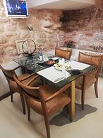 No 1 House By Valence