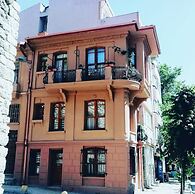 No 1 House By Valence