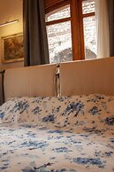 No 1 House By Valence