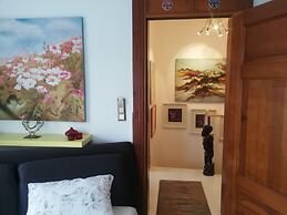 No 1 House By Valence