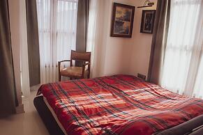 No 1 House By Valence