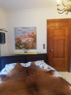 No 1 House By Valence