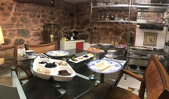 No 1 House By Valence