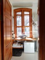 No 1 House By Valence