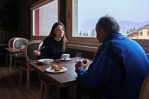 Lake Hotel La Pieve