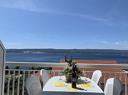 Apartments Mate with pool