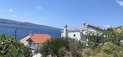 Apartments Mate with pool