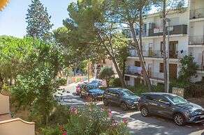 Y-4 Calella DE Palafrugell 3 PAX