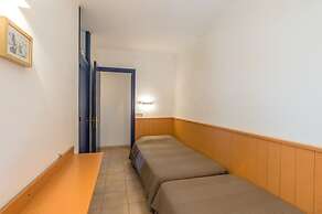 Y-4 Calella DE Palafrugell 3 PAX