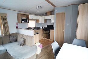 Pets go Free 3 Bedroom Caravan at Heacham Beach