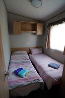 Pets go Free 3 Bedroom Caravan at Heacham Beach