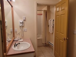 Western Budget Motel Whitecourt 3