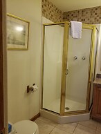 Alpenglow Vacation Rentals