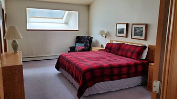 Alpenglow Vacation Rentals