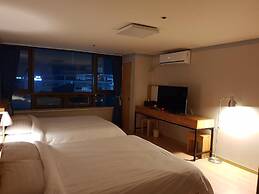 Stay And Co Residence