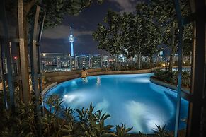 The Robertson by White Forest Suites