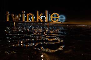 Twinkle Hotel