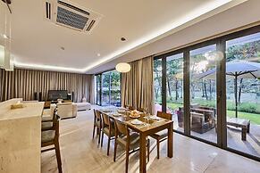 Ocean Villa Danang Beach