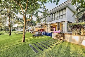 Ocean Villa Danang Beach