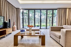 Ocean Villa Danang Beach