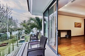 Ocean Villa Danang Beach