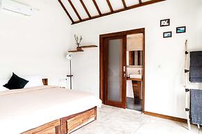 LMBK Surf Camp - Hostel