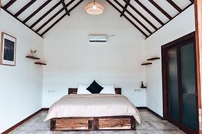 LMBK Surf Camp - Hostel