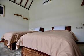 LMBK Surf Camp - Hostel