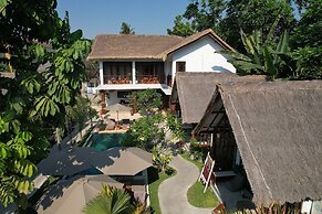 LMBK Surf Camp - Hostel