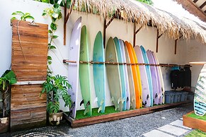 LMBK Surf Camp - Hostel