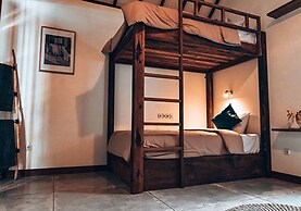 LMBK Surf Camp - Hostel