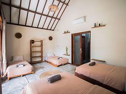 LMBK Surf Camp - Hostel