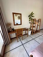 LMBK Surf Camp - Hostel