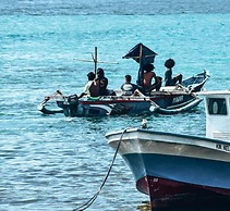 LMBK Surf Camp - Hostel