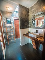 LMBK Surf Camp - Hostel