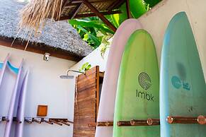 LMBK Surf Camp - Hostel