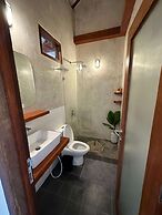 LMBK Surf Camp - Hostel