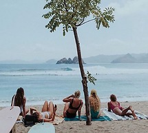 LMBK Surf Camp - Hostel