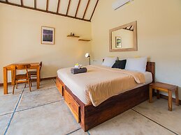 LMBK Surf Camp - Hostel