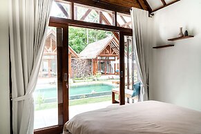 LMBK Surf Camp - Hostel