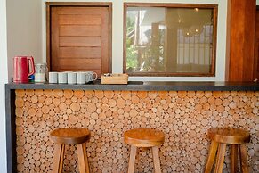 LMBK Surf Camp - Hostel