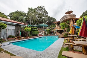 OYO 588 Sunrock Resort