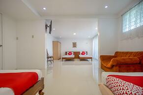 OYO 588 Sunrock Resort