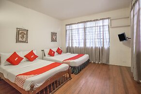 OYO 588 Sunrock Resort